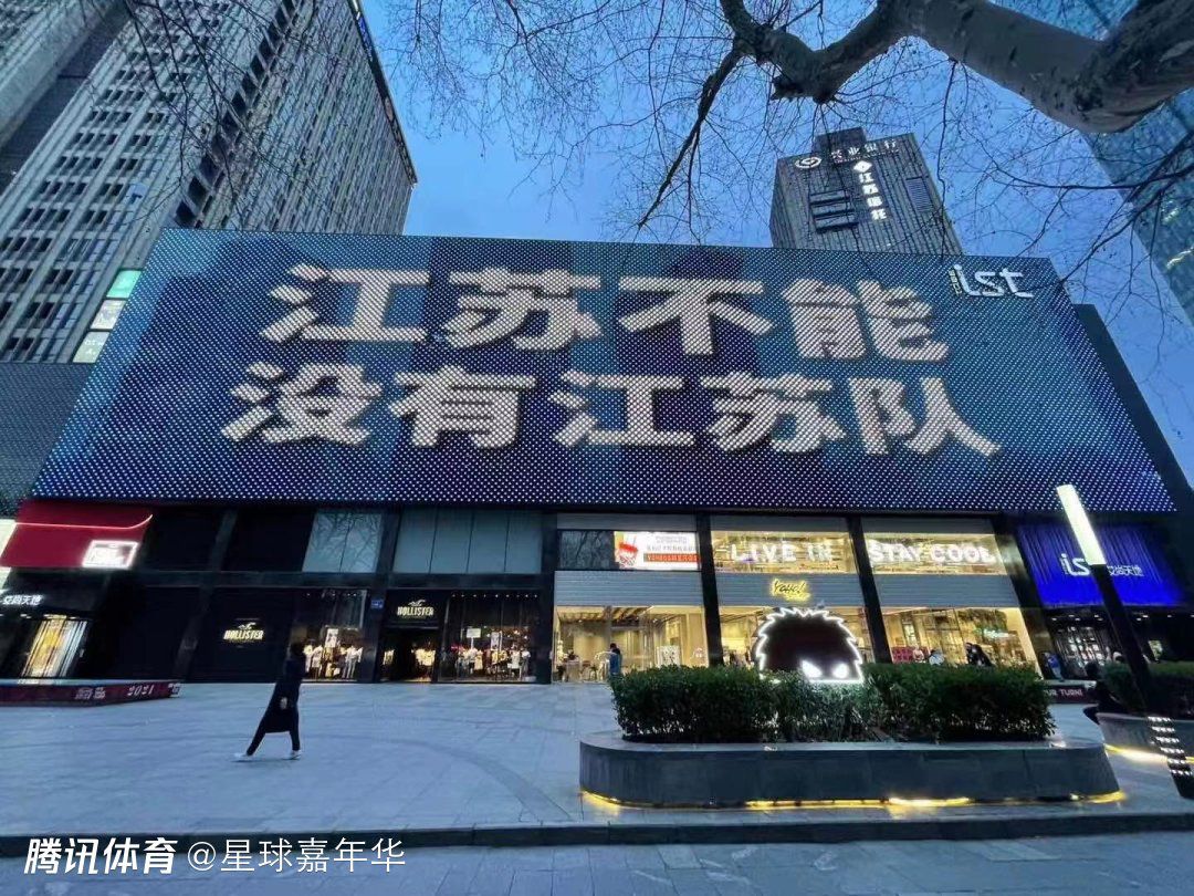 本菲卡计划与迪马利亚续约一个赛季本菲卡主帅施密特接受媒体的采访时表示，俱乐部计划与迪马利亚续约。